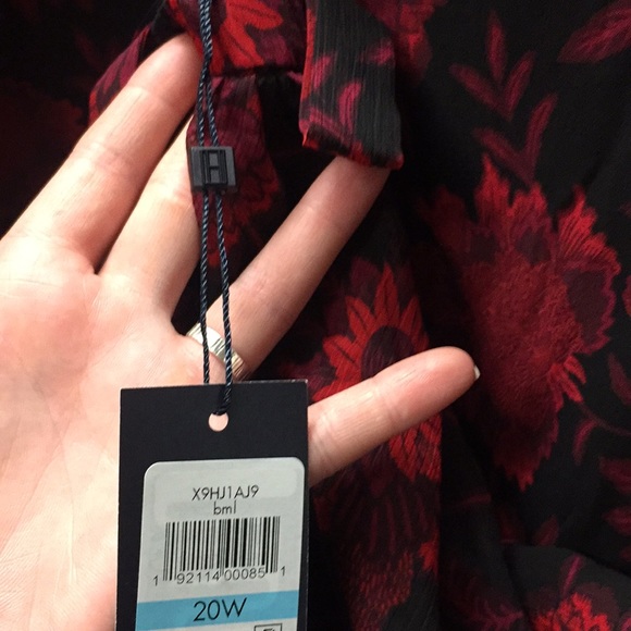 Tommy Hilfiger Long Sheer Balloon Sleeve Dress - Picture 10 of 12